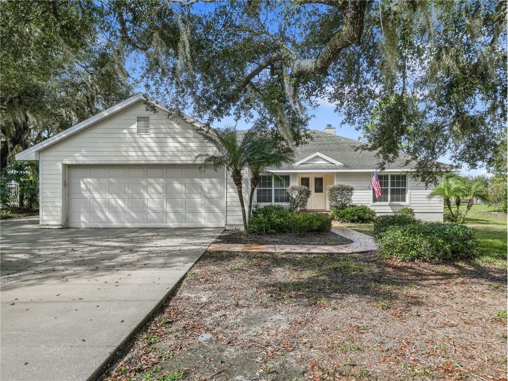 895 Country Lake Circle Lake Wales FL 33898 P4928778 image1