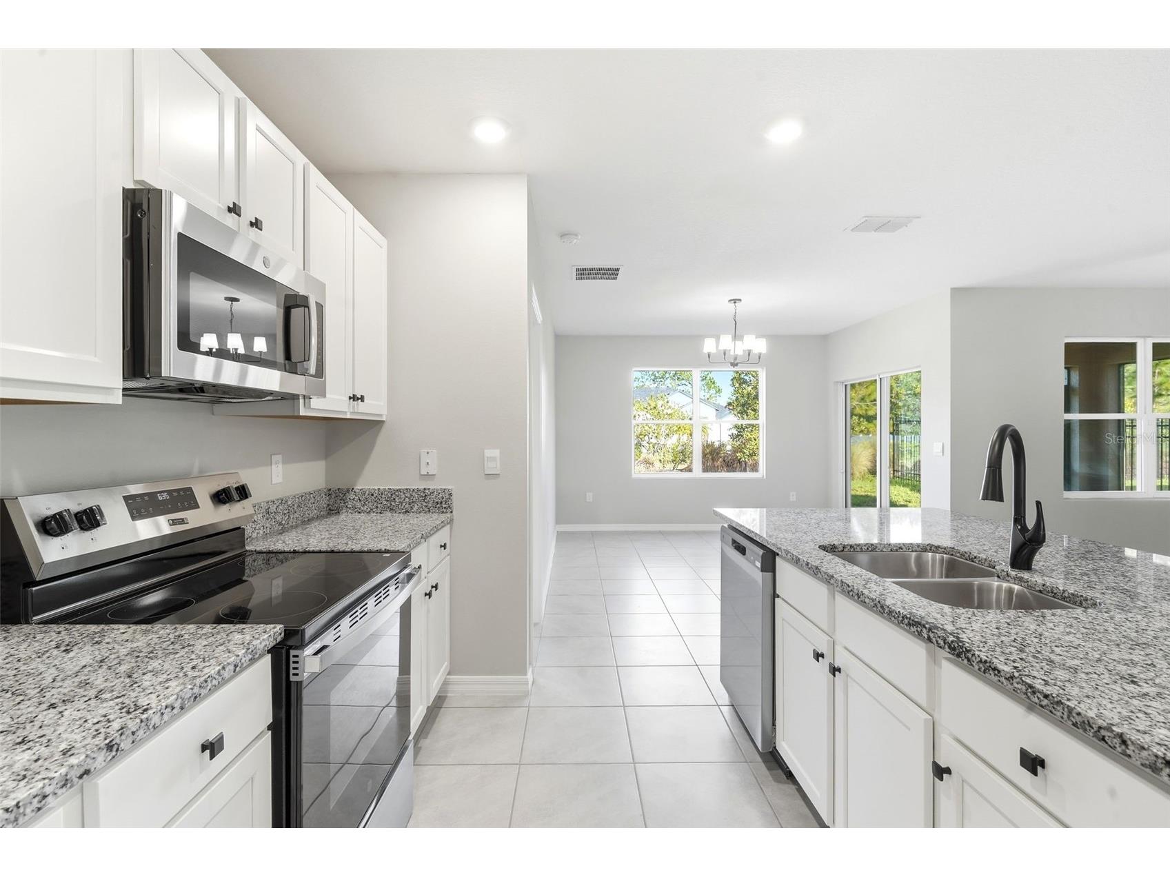 895 Lazio Circle Debary FL 32713 V4950312 image10