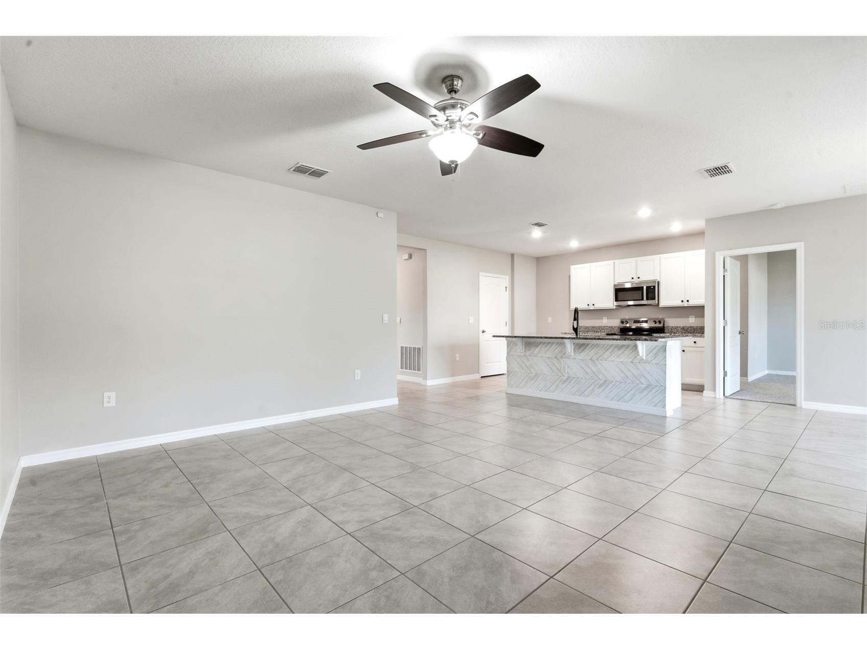 895 Lazio Circle Debary FL 32713 V4950312 image4