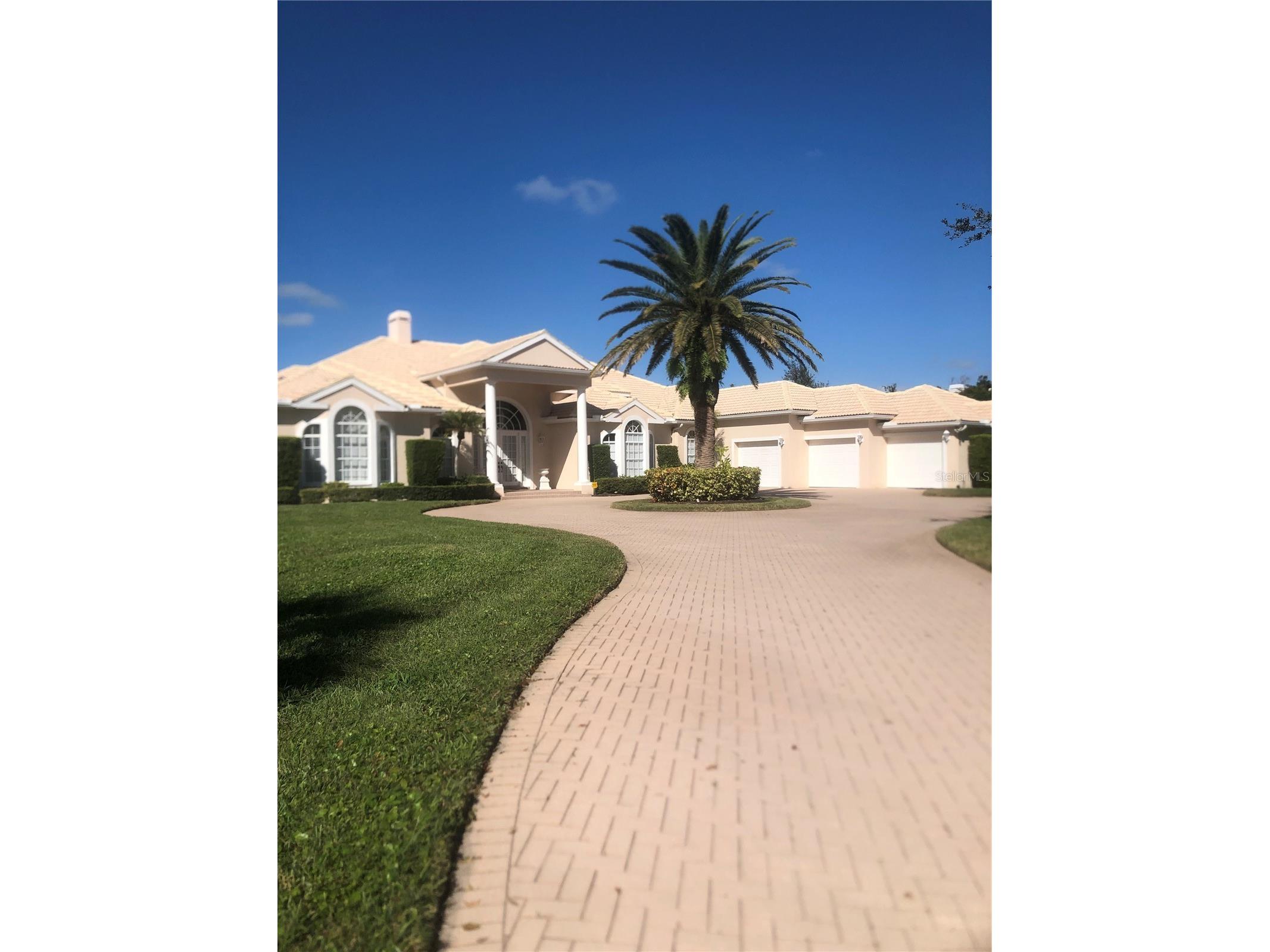 895 Macewen Drive Osprey FL 34229 A4674780 image1