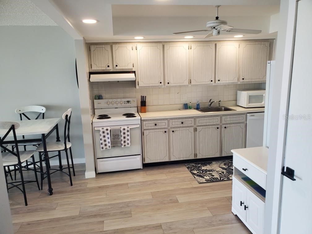895 S Gulfview Boulevard #202 Clearwater FL 33767 U8211312 image17