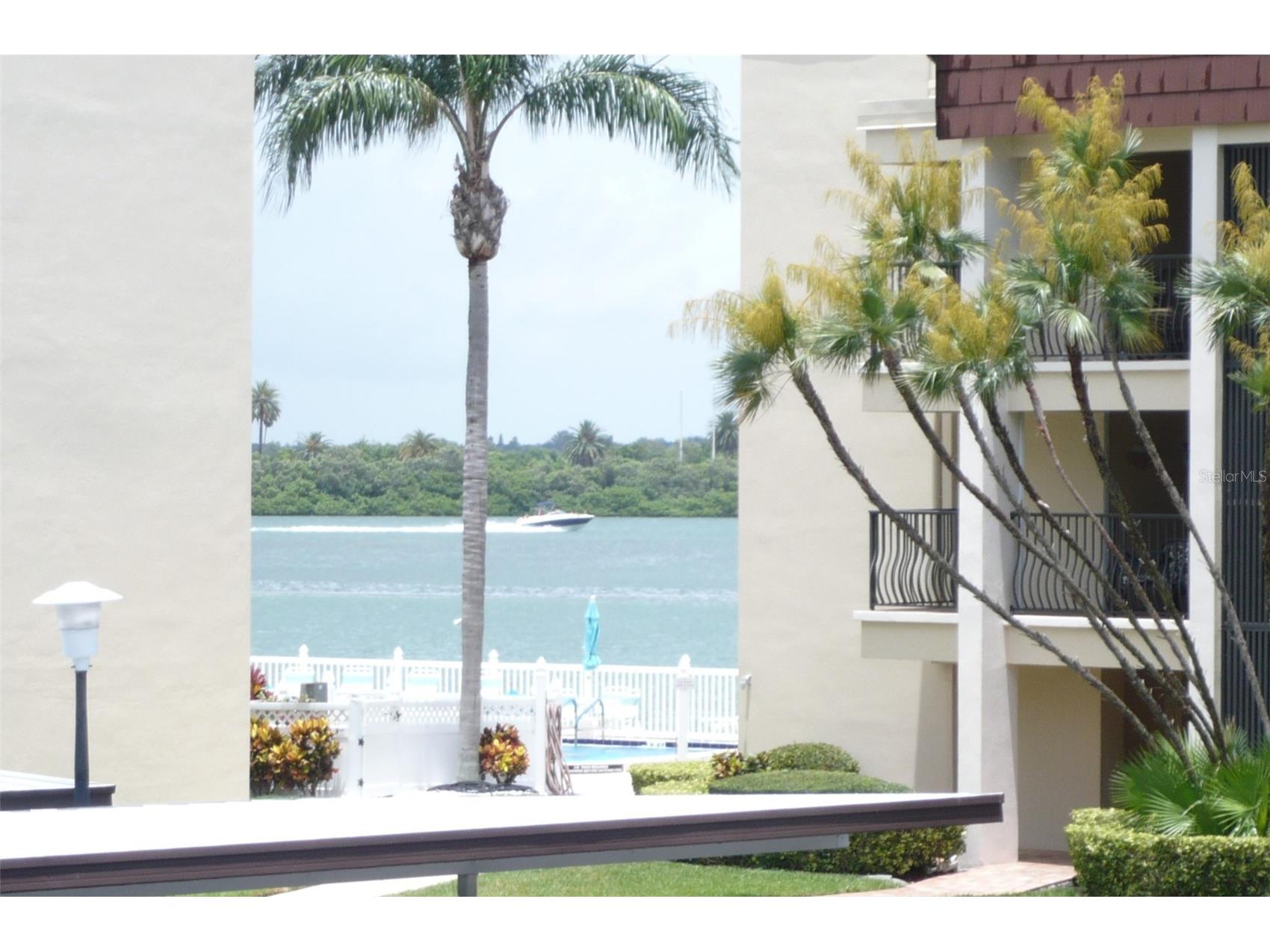 895 S Gulfview Boulevard #202 Clearwater FL 33767 U8211312 image6