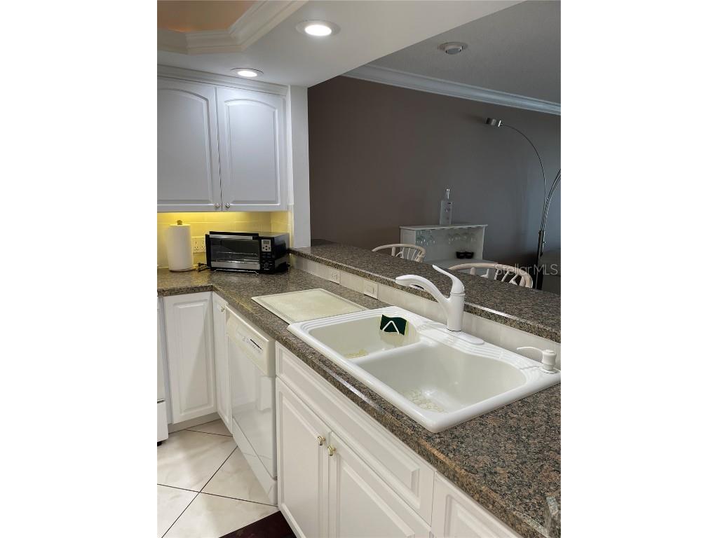 895 S Gulfview Boulevard #303 Clearwater FL 33767 U8195287 image14