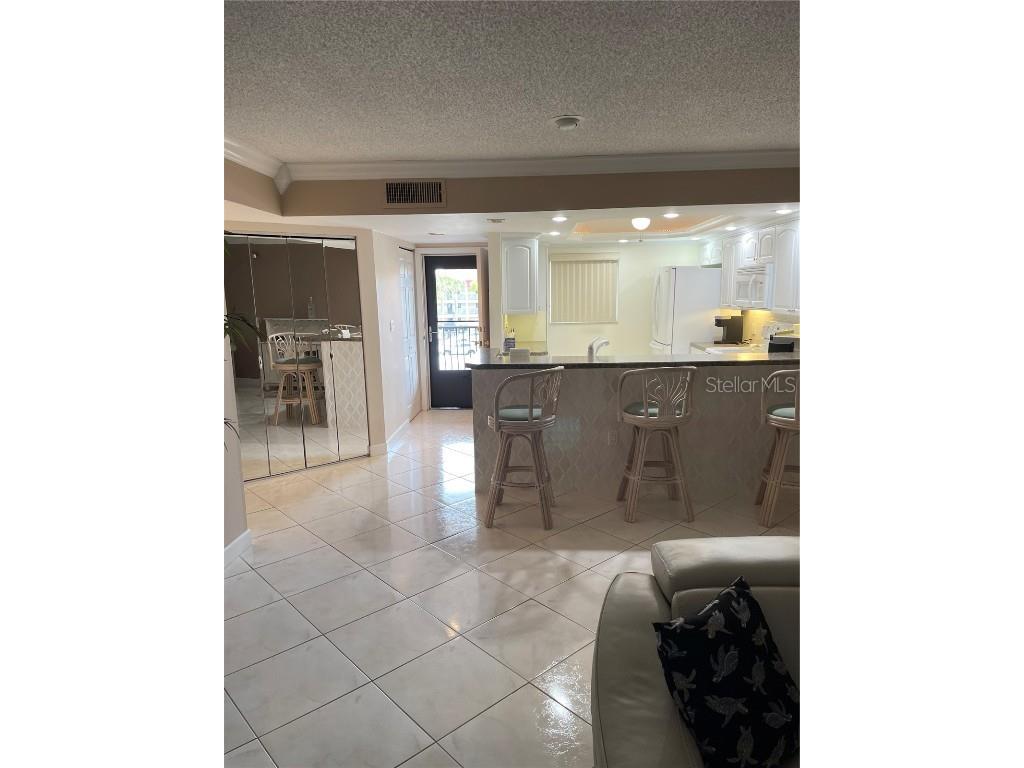 895 S Gulfview Boulevard #303 Clearwater FL 33767 U8195287 image3
