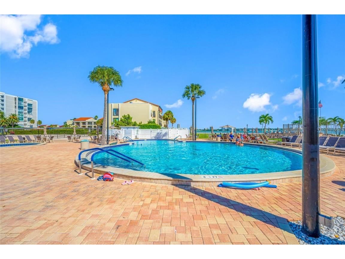 895 S Gulfview Boulevard #303 Clearwater FL 33767 U8195287 image36