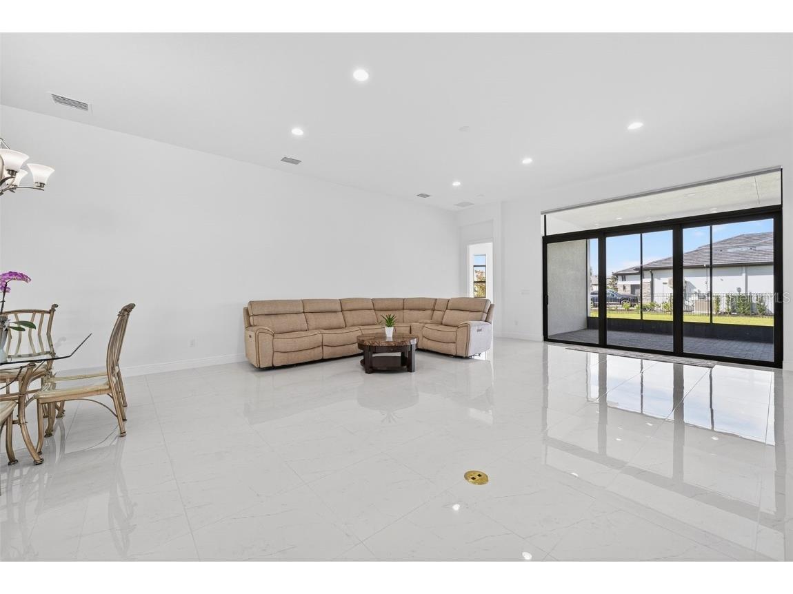 8950 Baroque Terrace Sarasota FL 34240 A4667172 image10