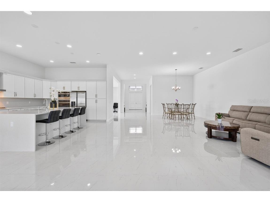 8950 Baroque Terrace Sarasota FL 34240 A4667172 image13