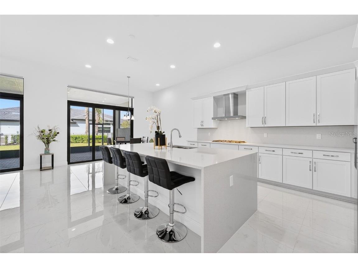 8950 Baroque Terrace Sarasota FL 34240 A4667172 image15