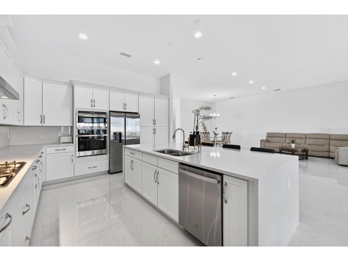 8950 Baroque Terrace Sarasota FL 34240 A4667172 image17