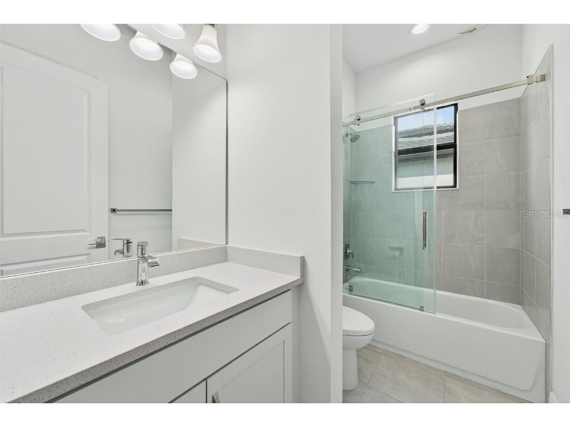 8950 Baroque Terrace Sarasota FL 34240 A4667172 image24