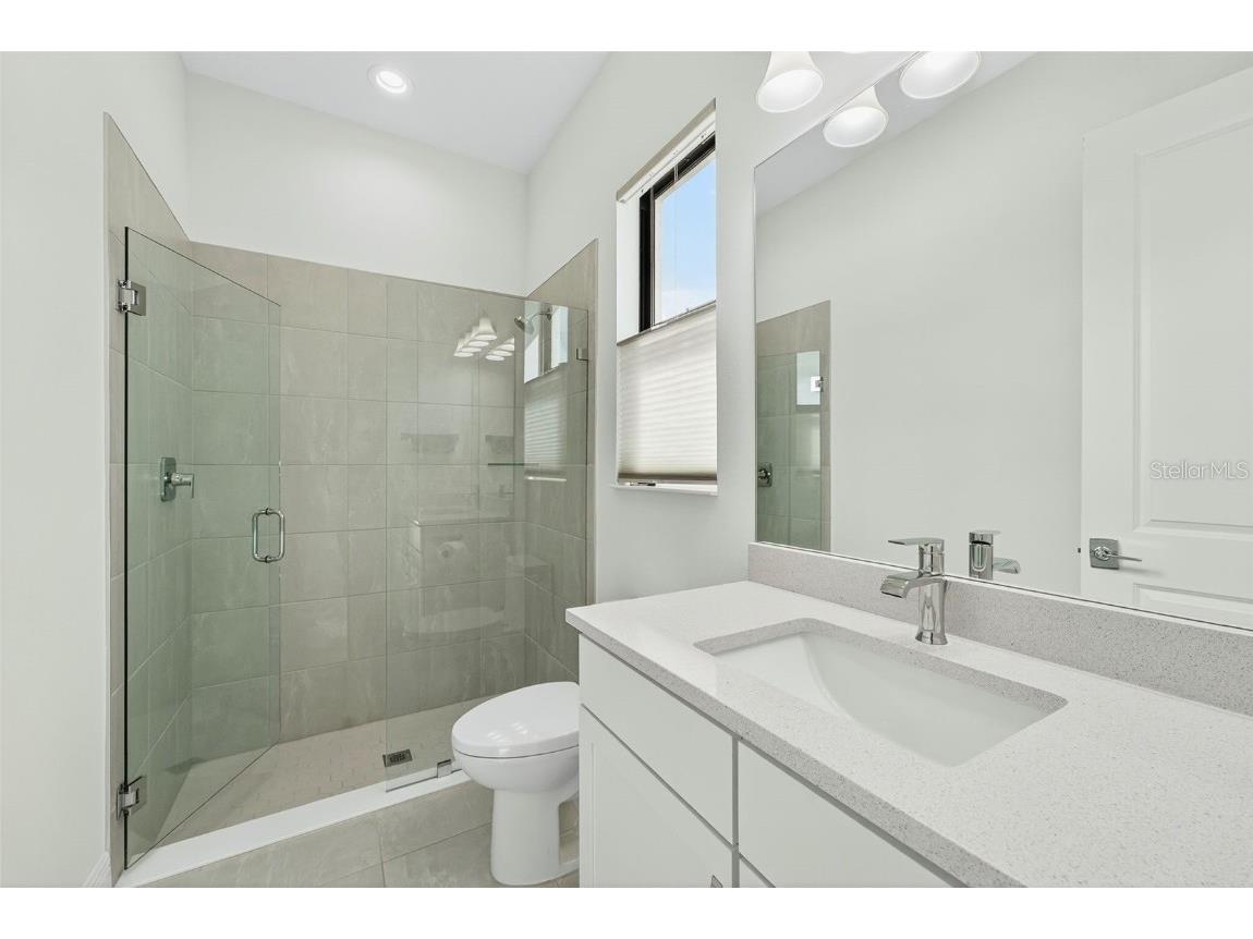 8950 Baroque Terrace Sarasota FL 34240 A4667172 image32