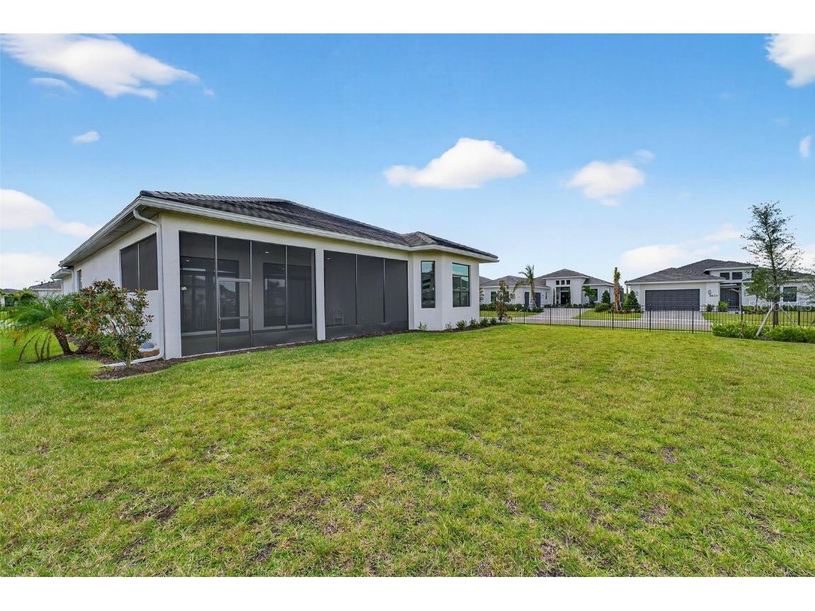 8950 Baroque Terrace Sarasota FL 34240 A4667172 image43