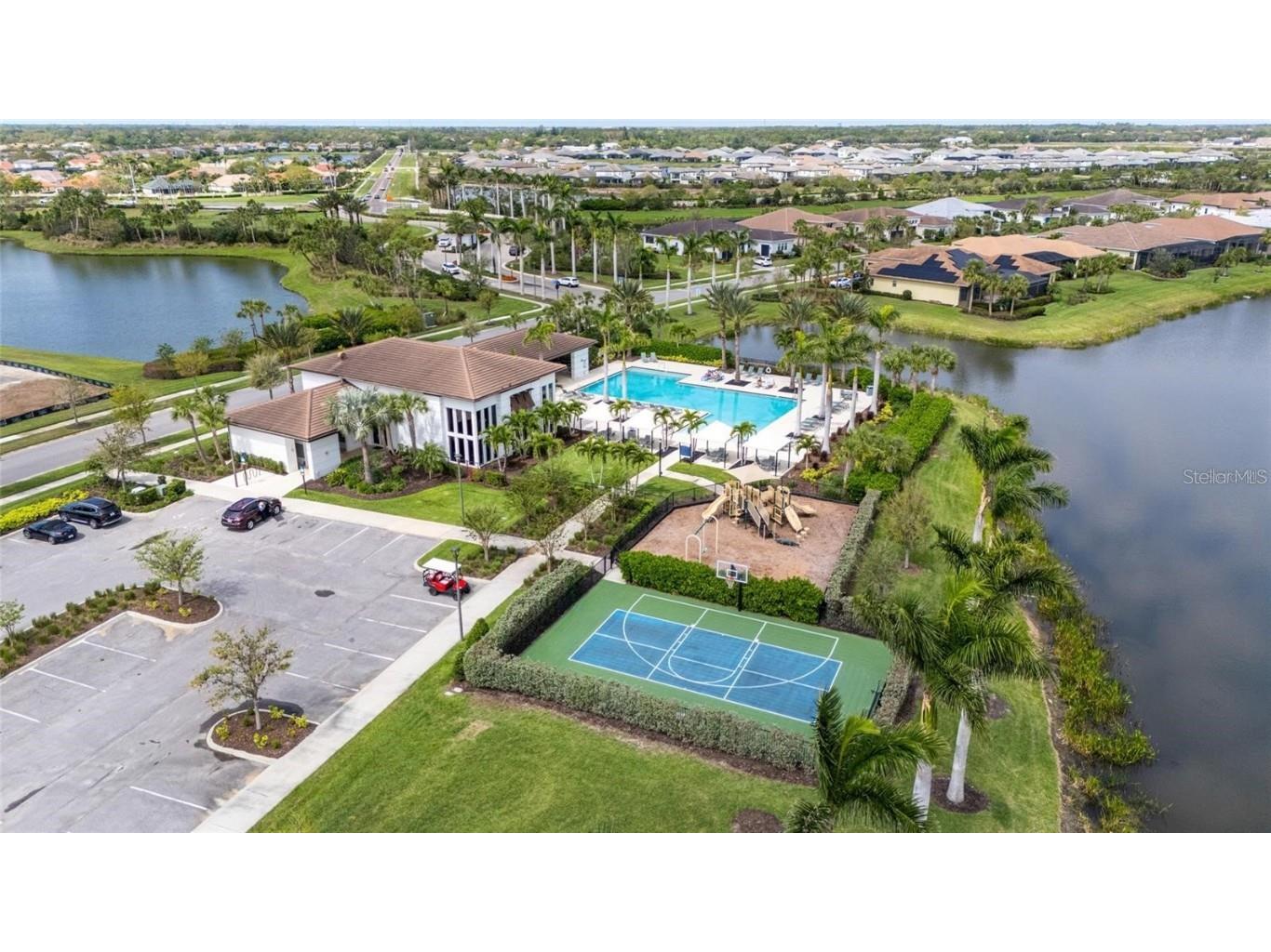 8950 Baroque Terrace Sarasota FL 34240 A4667172 image58