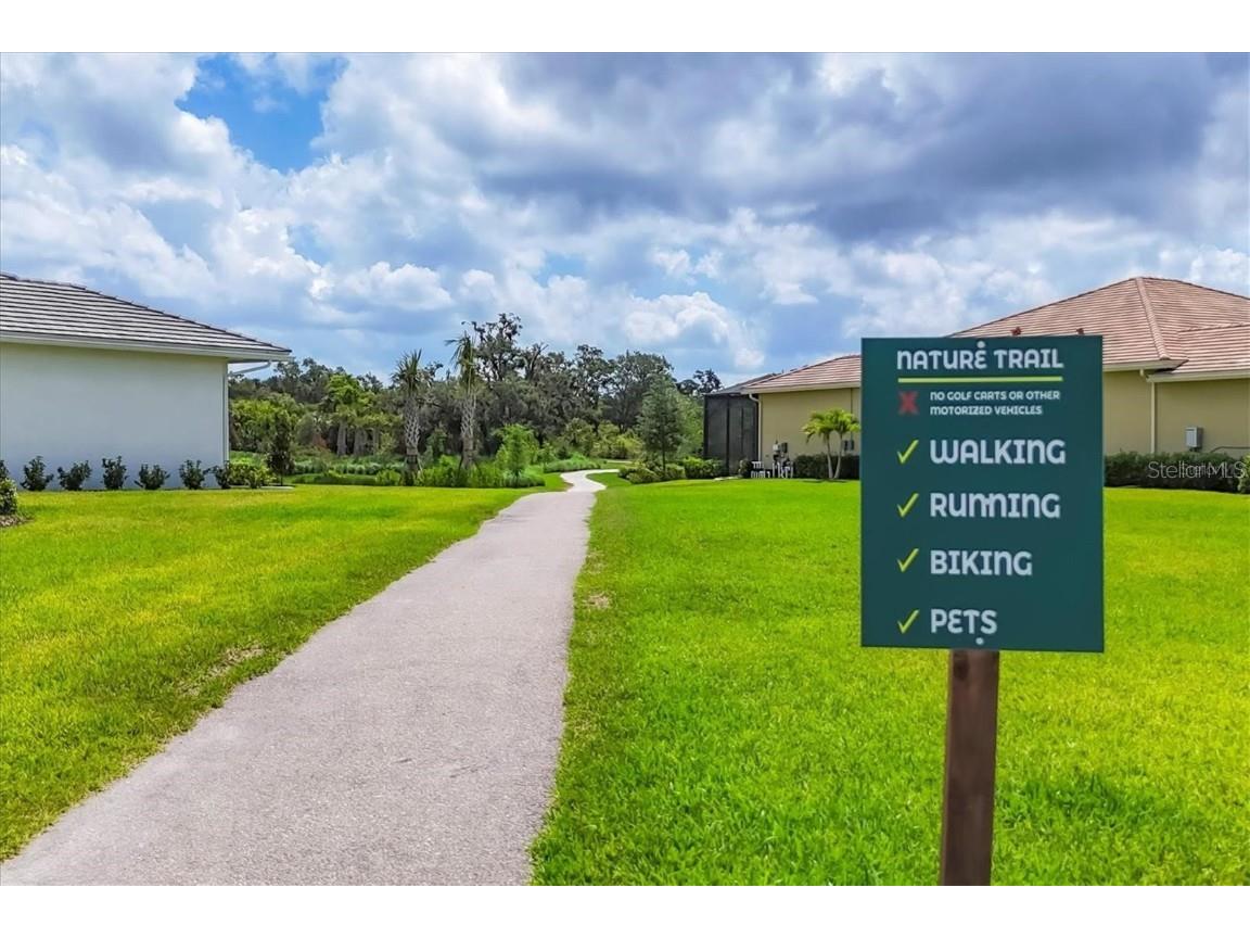 8950 Baroque Terrace Sarasota FL 34240 A4667172 image59