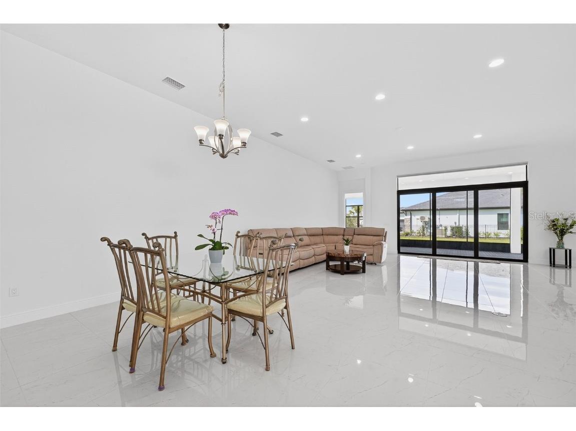 8950 Baroque Terrace Sarasota FL 34240 A4667172 image8