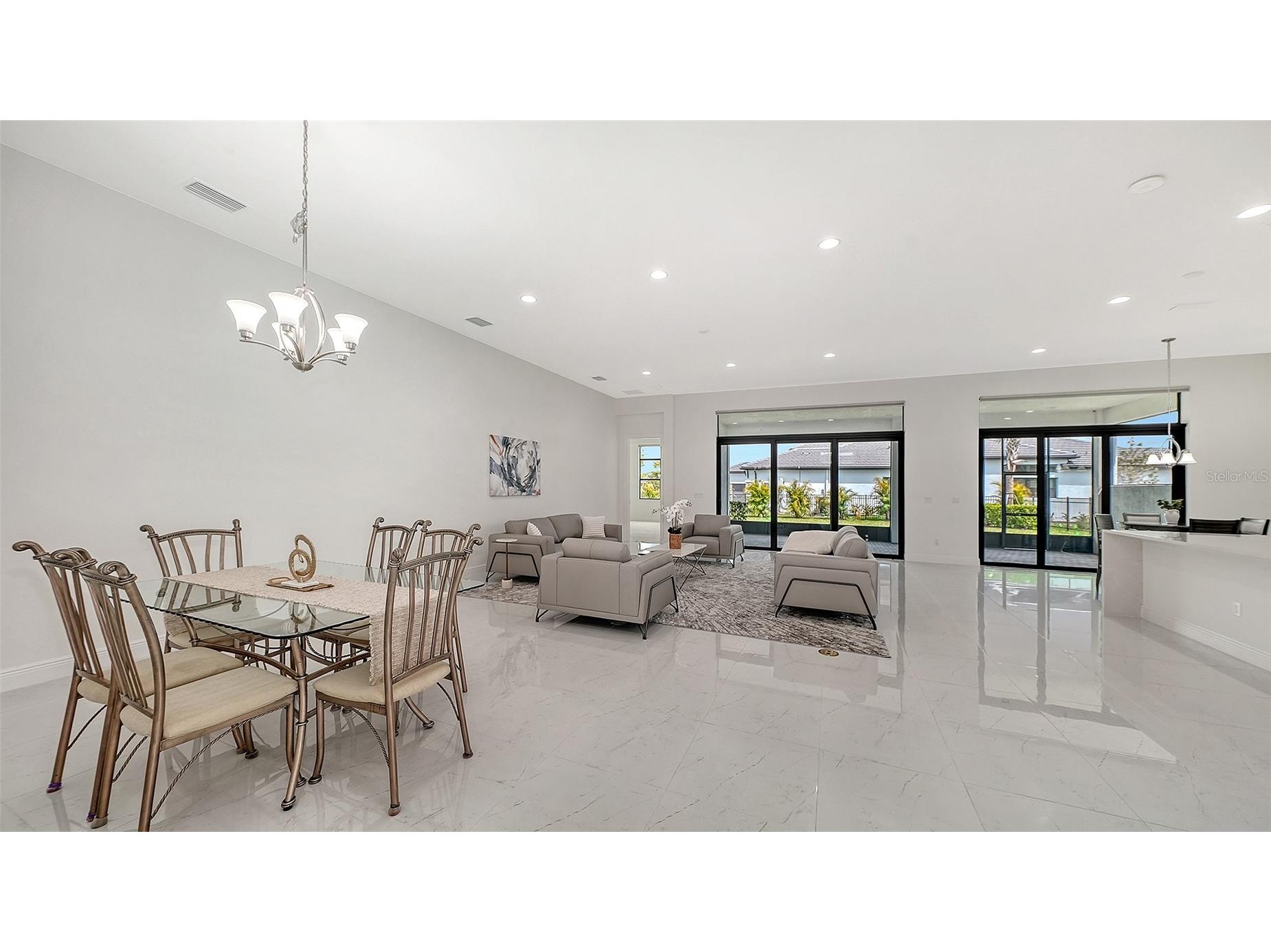 8950 Baroque Terrace Sarasota FL 34240 A4687146 image10