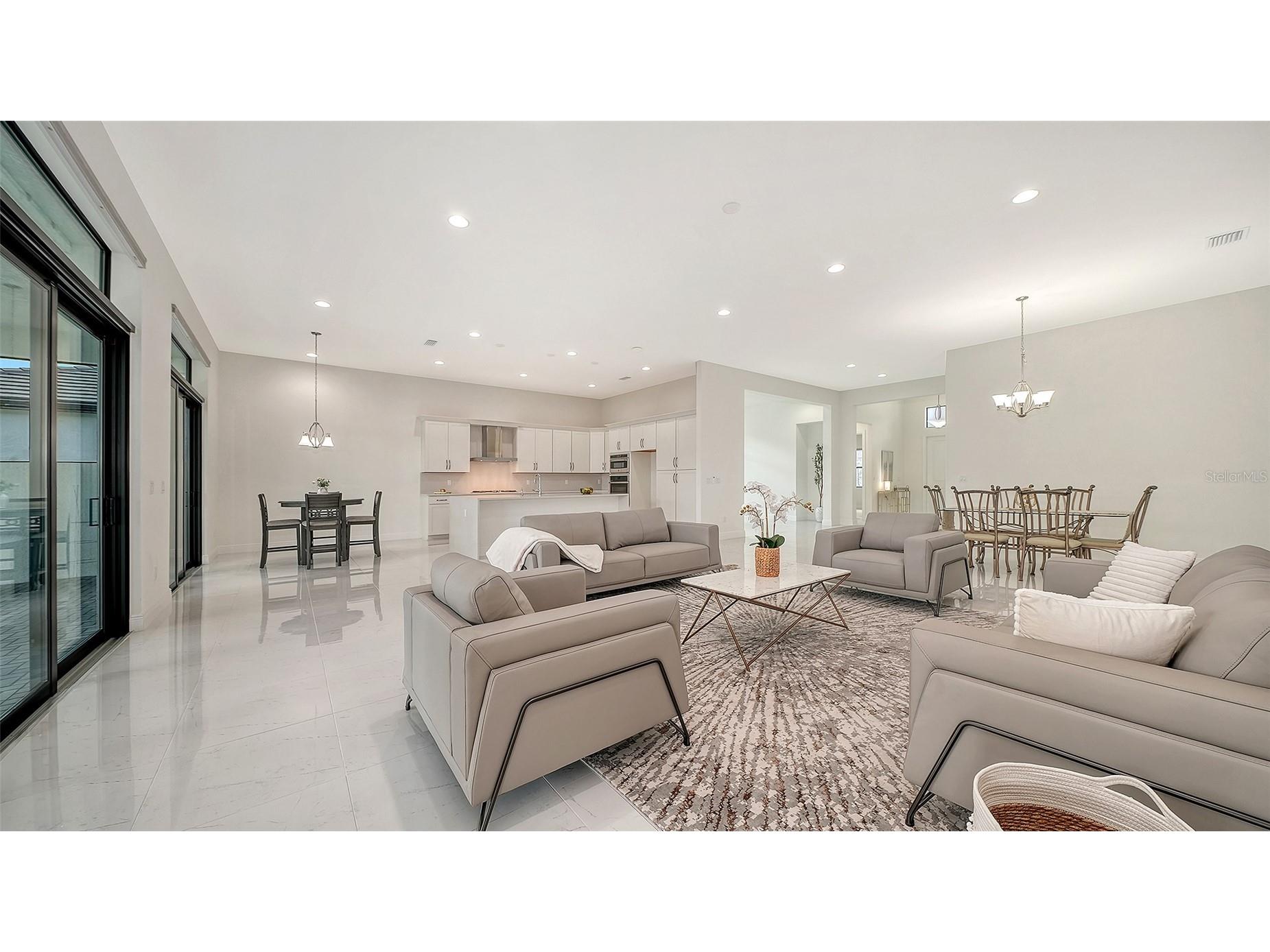 8950 Baroque Terrace Sarasota FL 34240 A4687146 image15