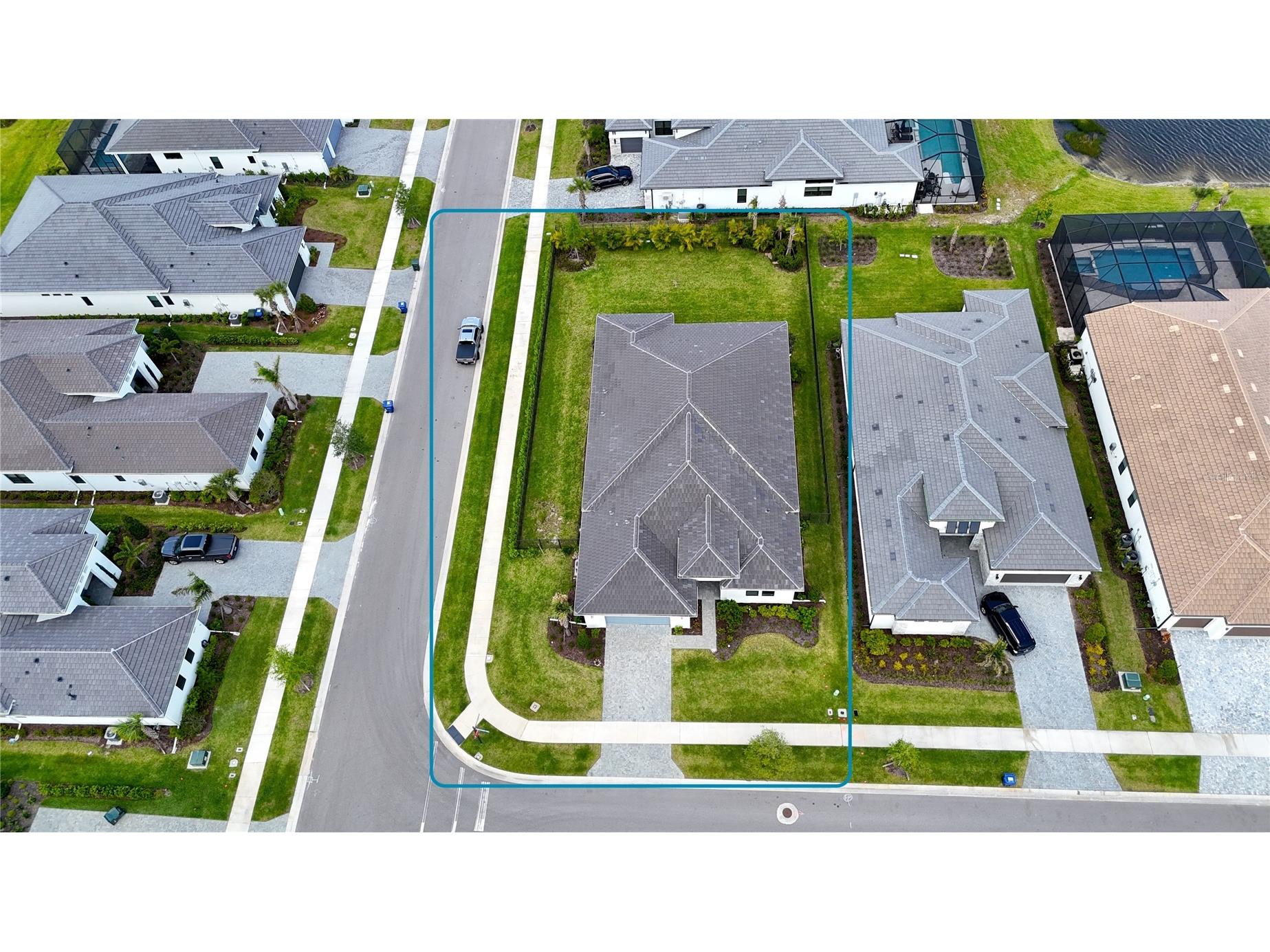 8950 Baroque Terrace Sarasota FL 34240 A4687146 image3
