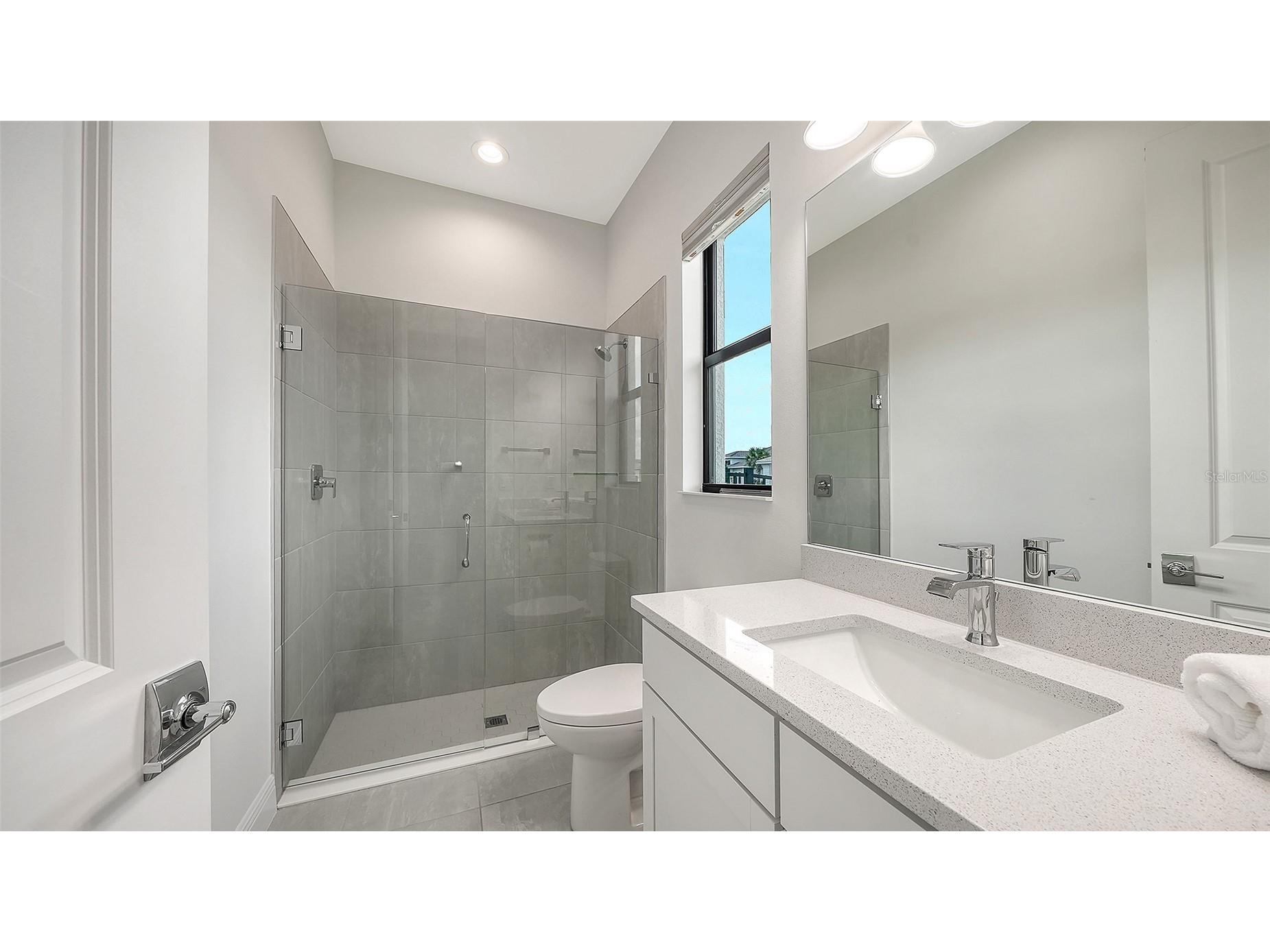 8950 Baroque Terrace Sarasota FL 34240 A4687146 image30