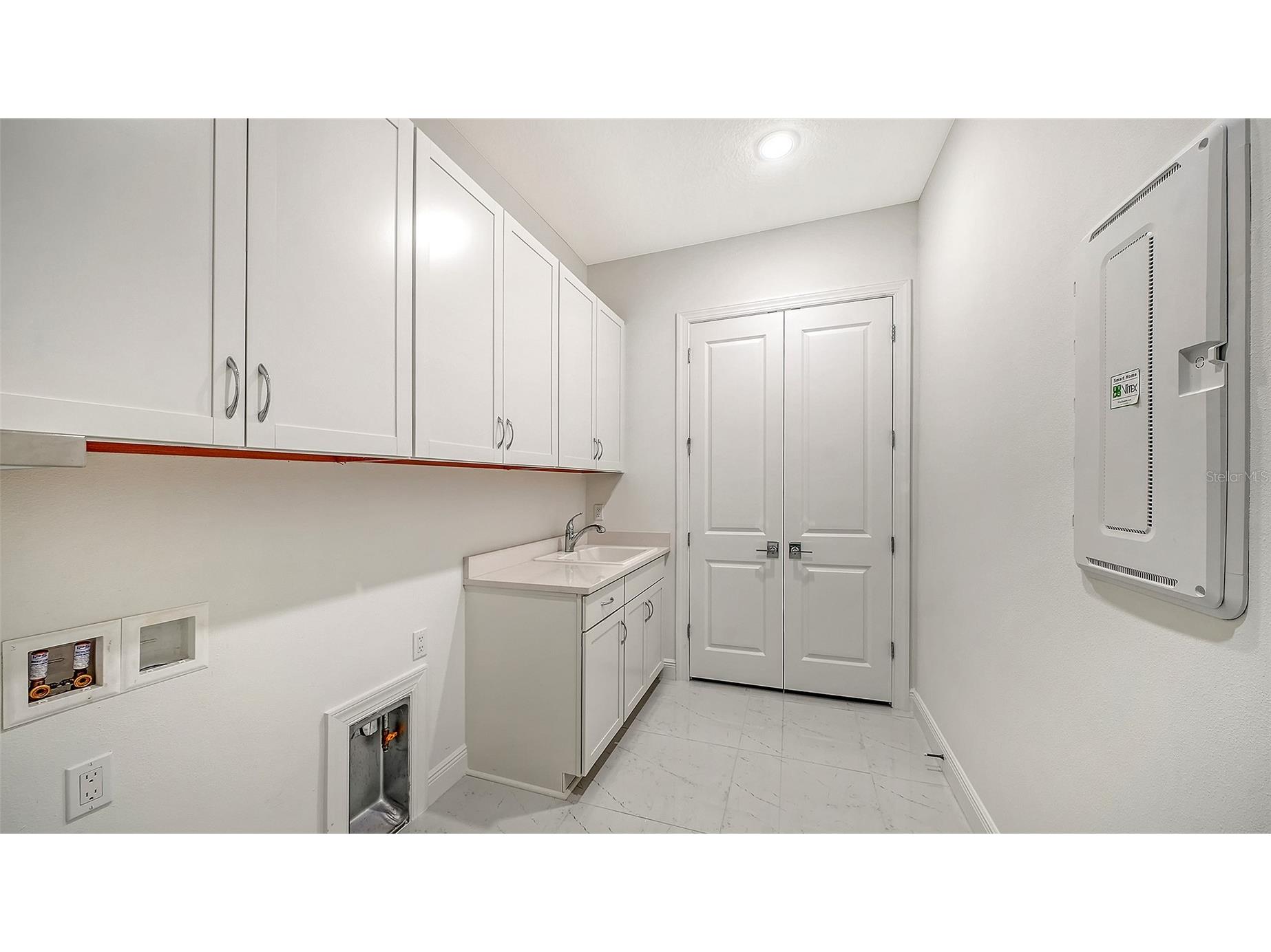 8950 Baroque Terrace Sarasota FL 34240 A4687146 image34