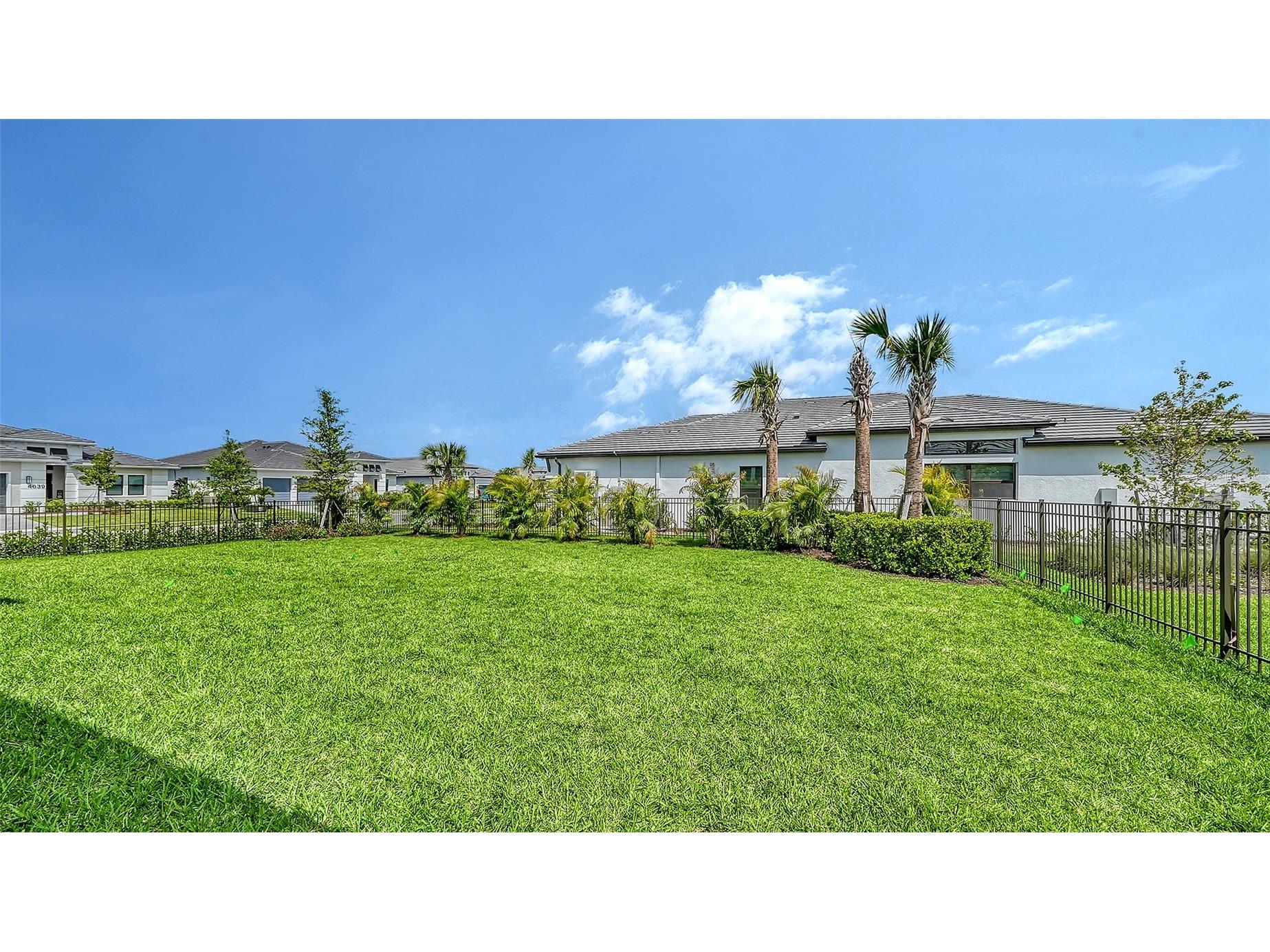 8950 Baroque Terrace Sarasota FL 34240 A4687146 image38