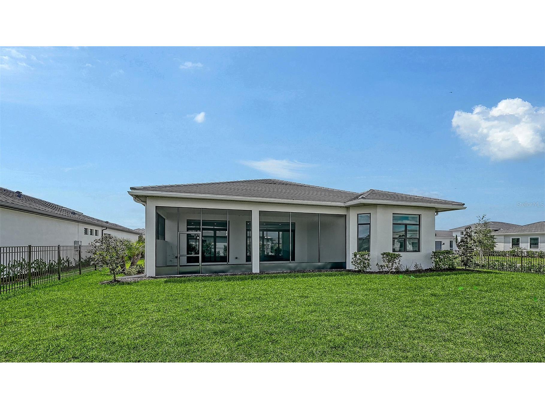 8950 Baroque Terrace Sarasota FL 34240 A4687146 image39