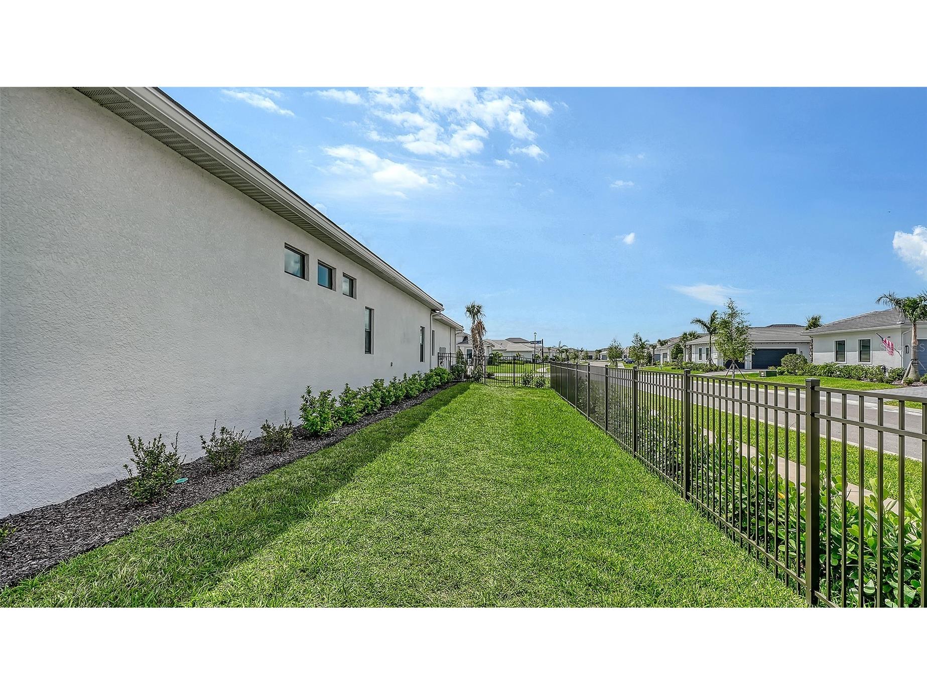 8950 Baroque Terrace Sarasota FL 34240 A4687146 image40