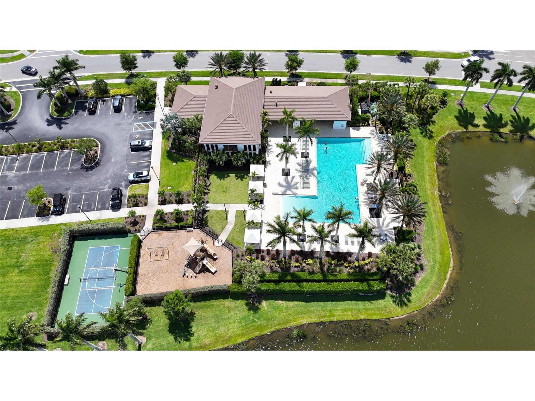 8950 Baroque Terrace Sarasota FL 34240 A4687146 image43