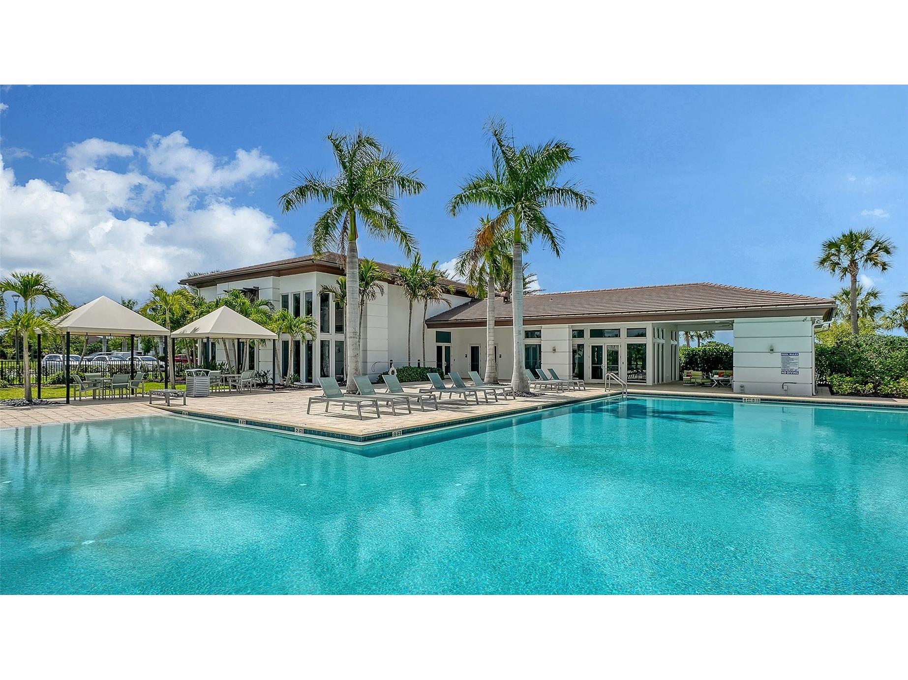 8950 Baroque Terrace Sarasota FL 34240 A4687146 image48