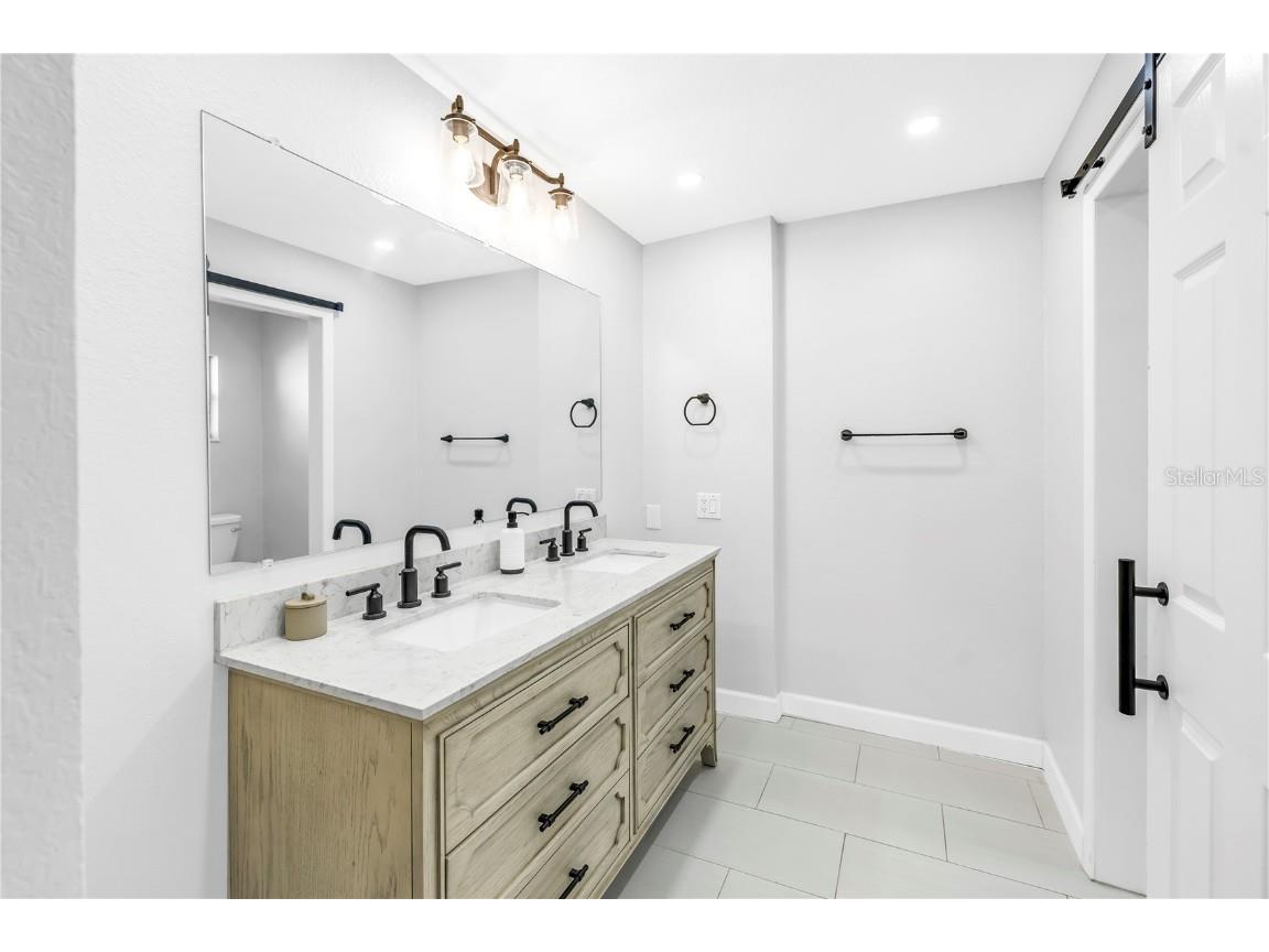 8950 Baywood Park Drive Seminole FL 33777 - BAYWOOD PARK LAKE TB8422899 image19