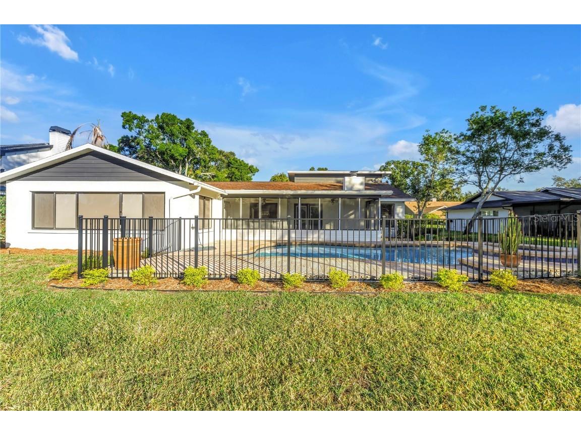 8950 Baywood Park Drive Seminole FL 33777 - BAYWOOD PARK LAKE TB8422899 image38