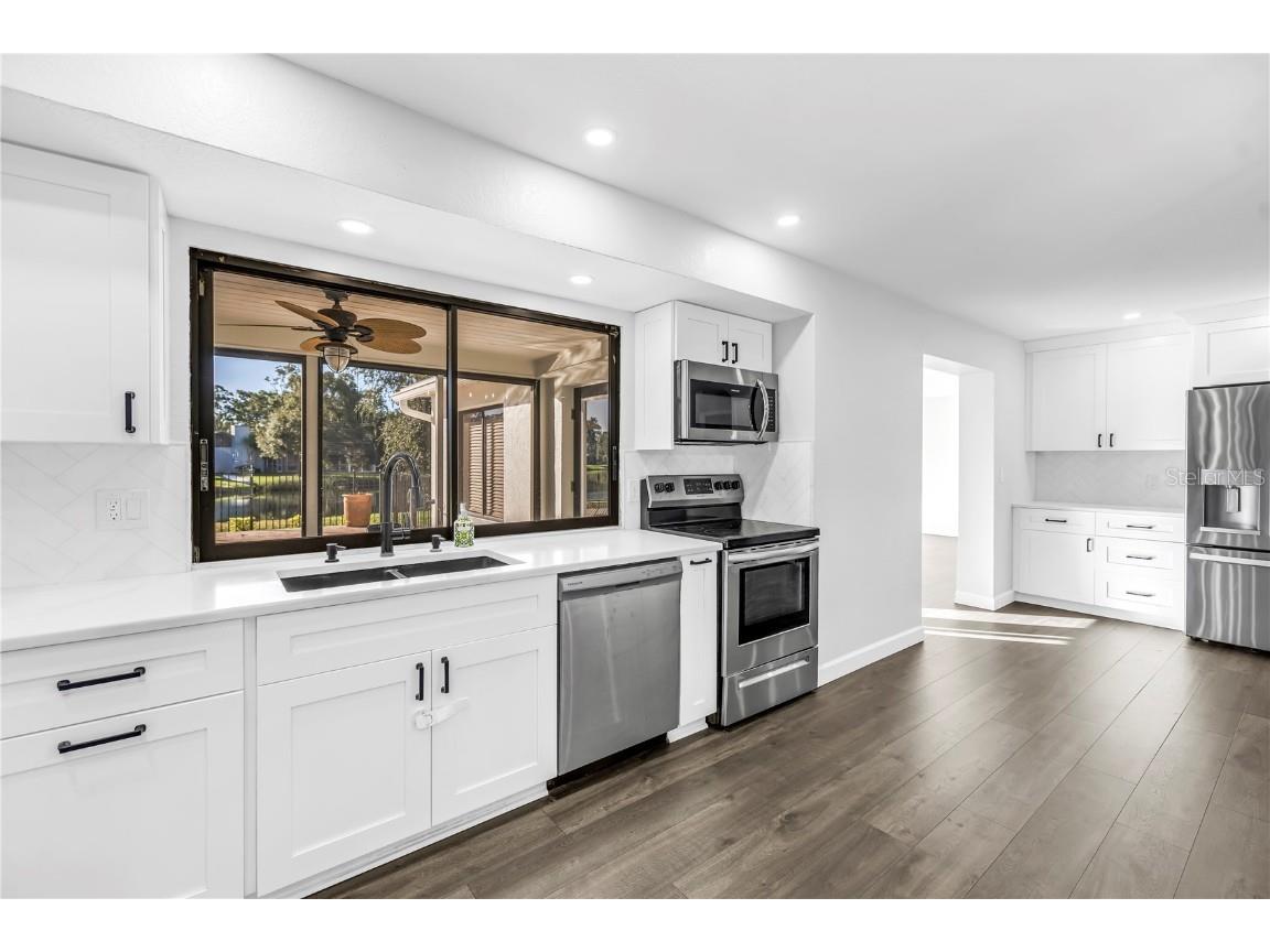 8950 Baywood Park Drive Seminole FL 33777 - BAYWOOD PARK LAKE TB8422899 image8