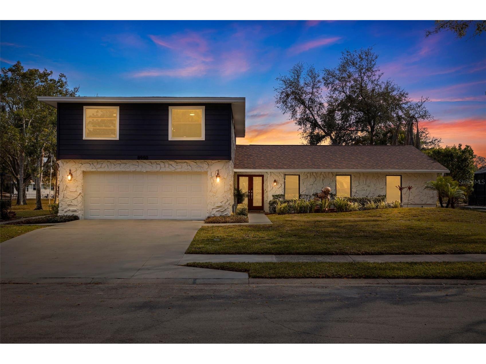 8950 Baywood Park Drive Seminole FL 33777 - BAYWOOD PARK LAKE TB8475172 image1