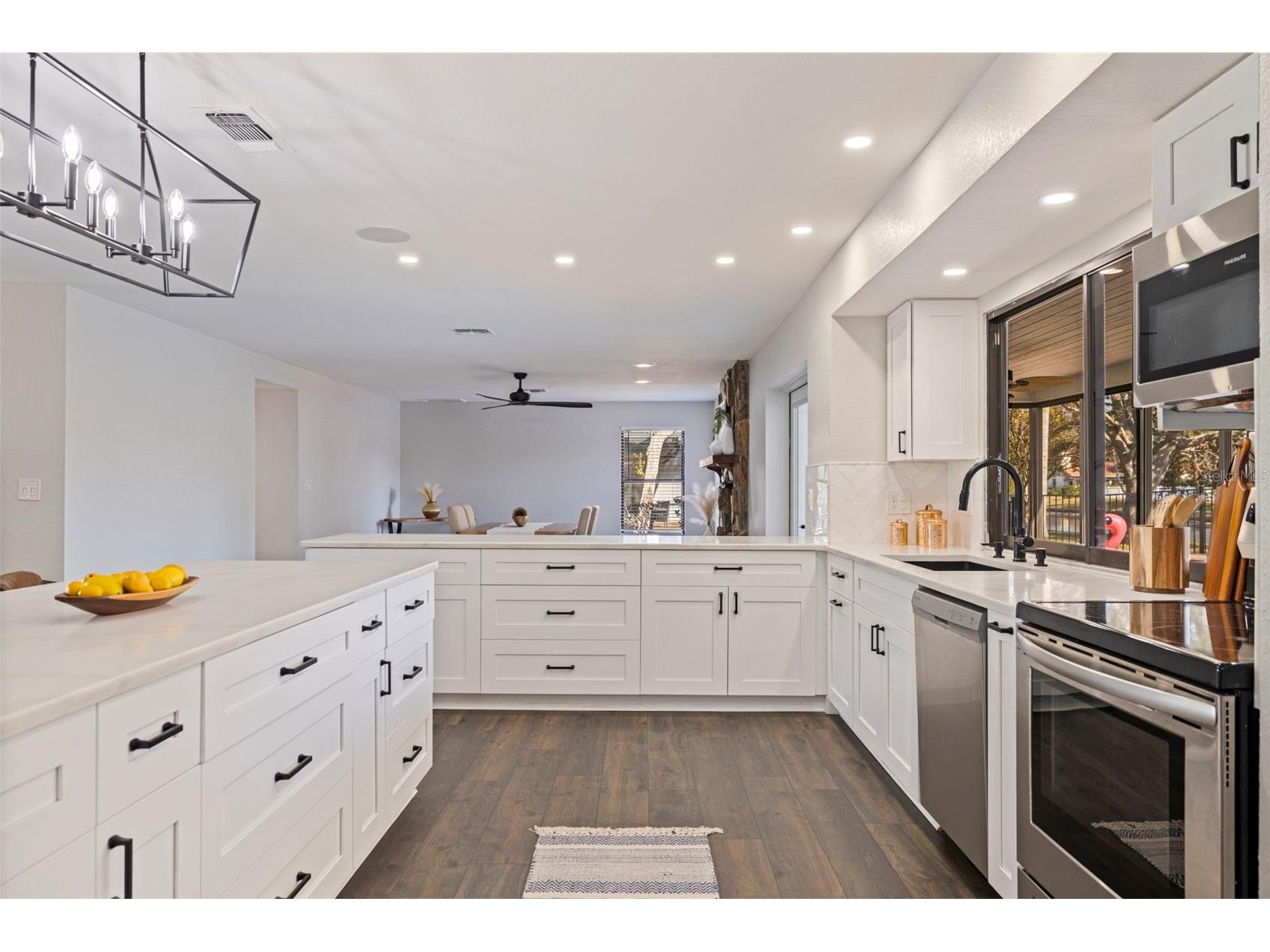 8950 Baywood Park Drive Seminole FL 33777 - BAYWOOD PARK LAKE TB8475172 image12