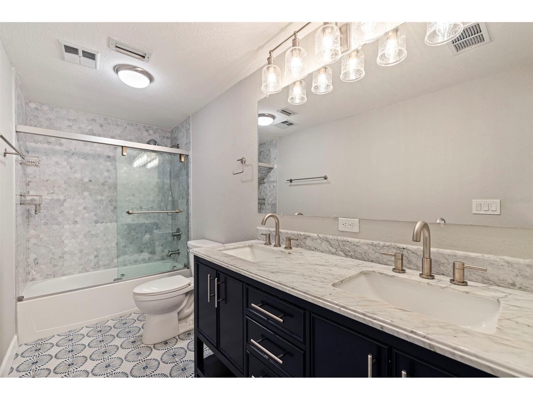 8950 Baywood Park Drive Seminole FL 33777 - BAYWOOD PARK LAKE TB8475172 image35