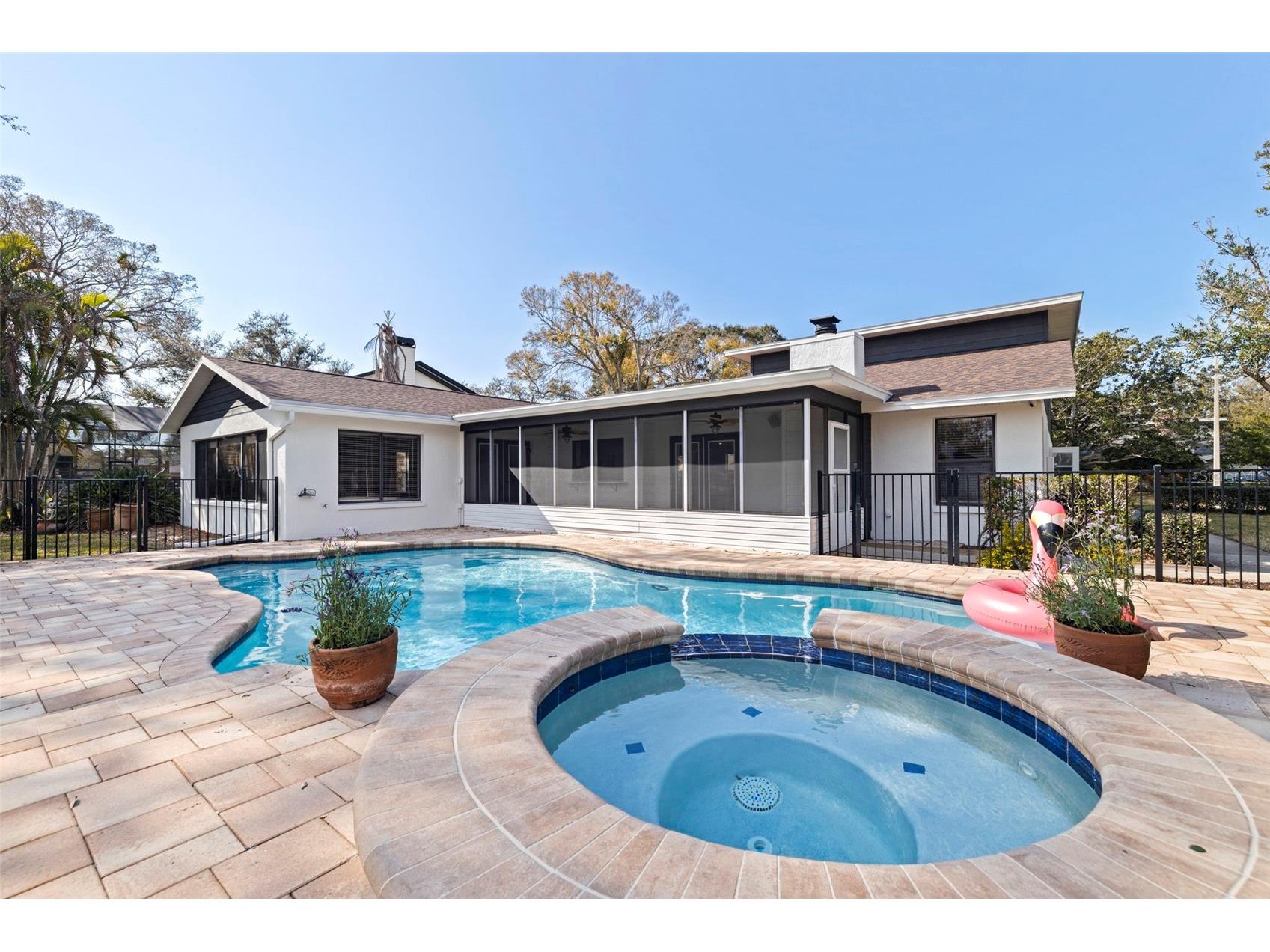 8950 Baywood Park Drive Seminole FL 33777 - BAYWOOD PARK LAKE TB8475172 image42