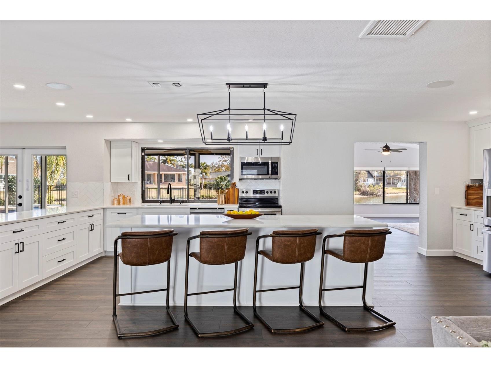 8950 Baywood Park Drive Seminole FL 33777 - BAYWOOD PARK LAKE TB8475172 image7