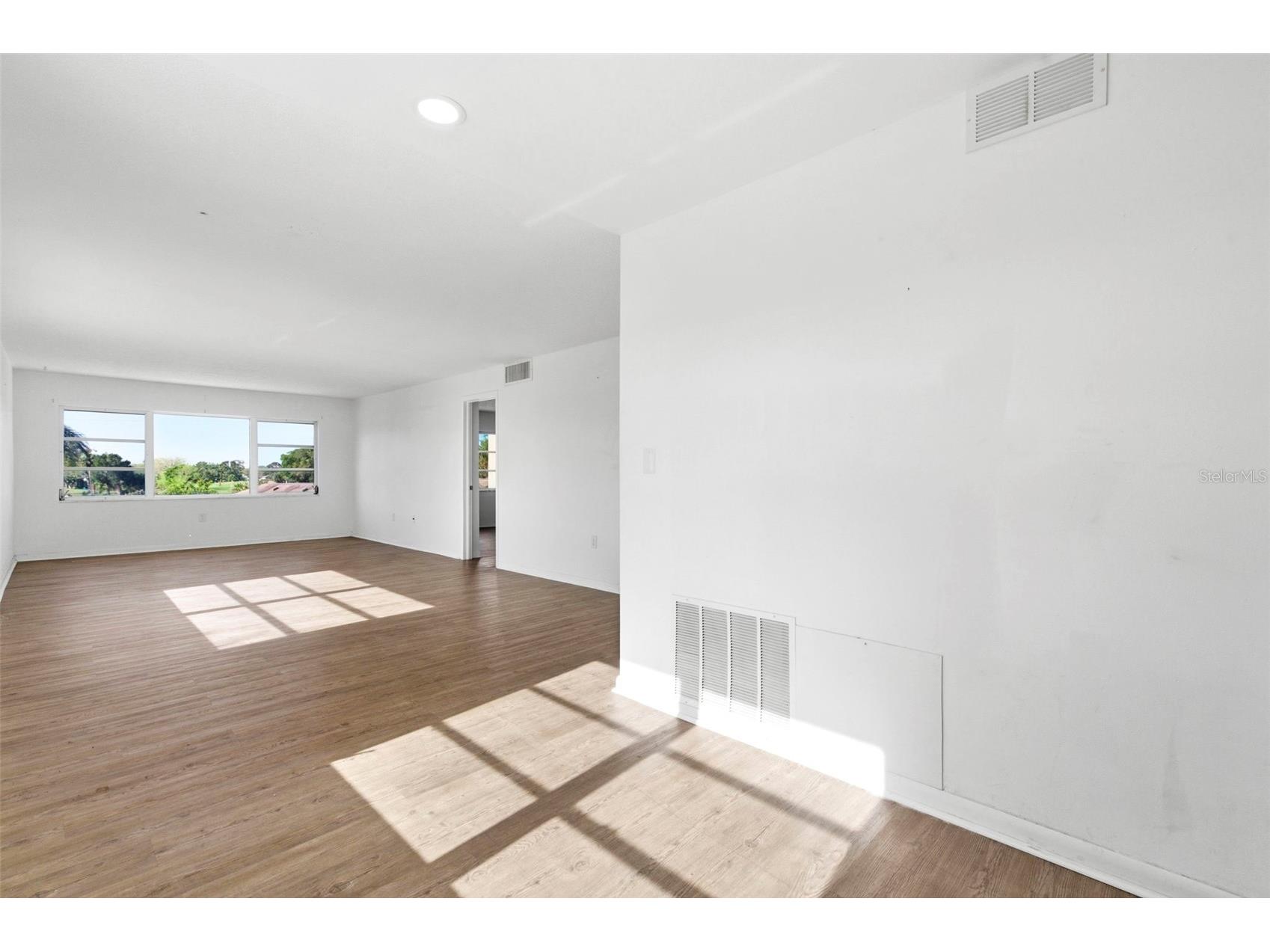 8950 Park Boulevard #201 Seminole FL 33777 TB8500641 image12