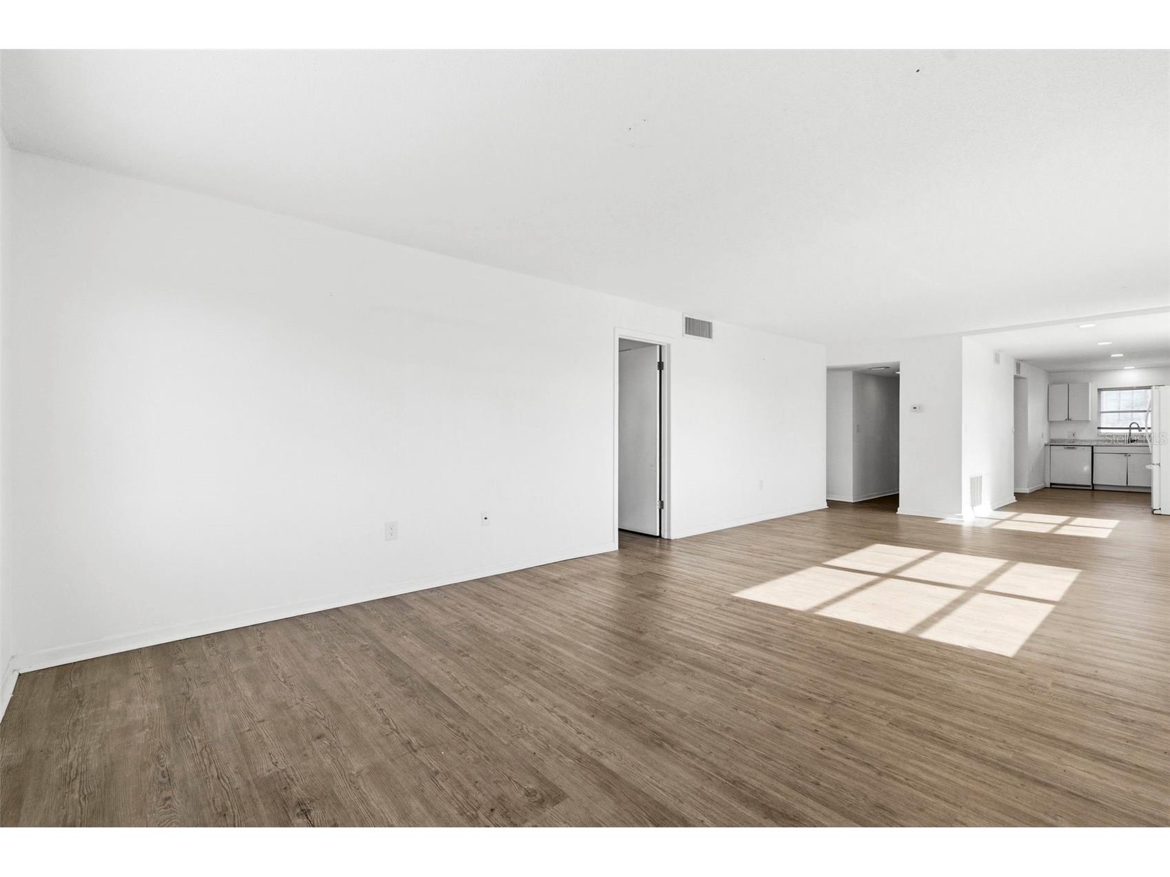 8950 Park Boulevard #201 Seminole FL 33777 TB8500641 image15