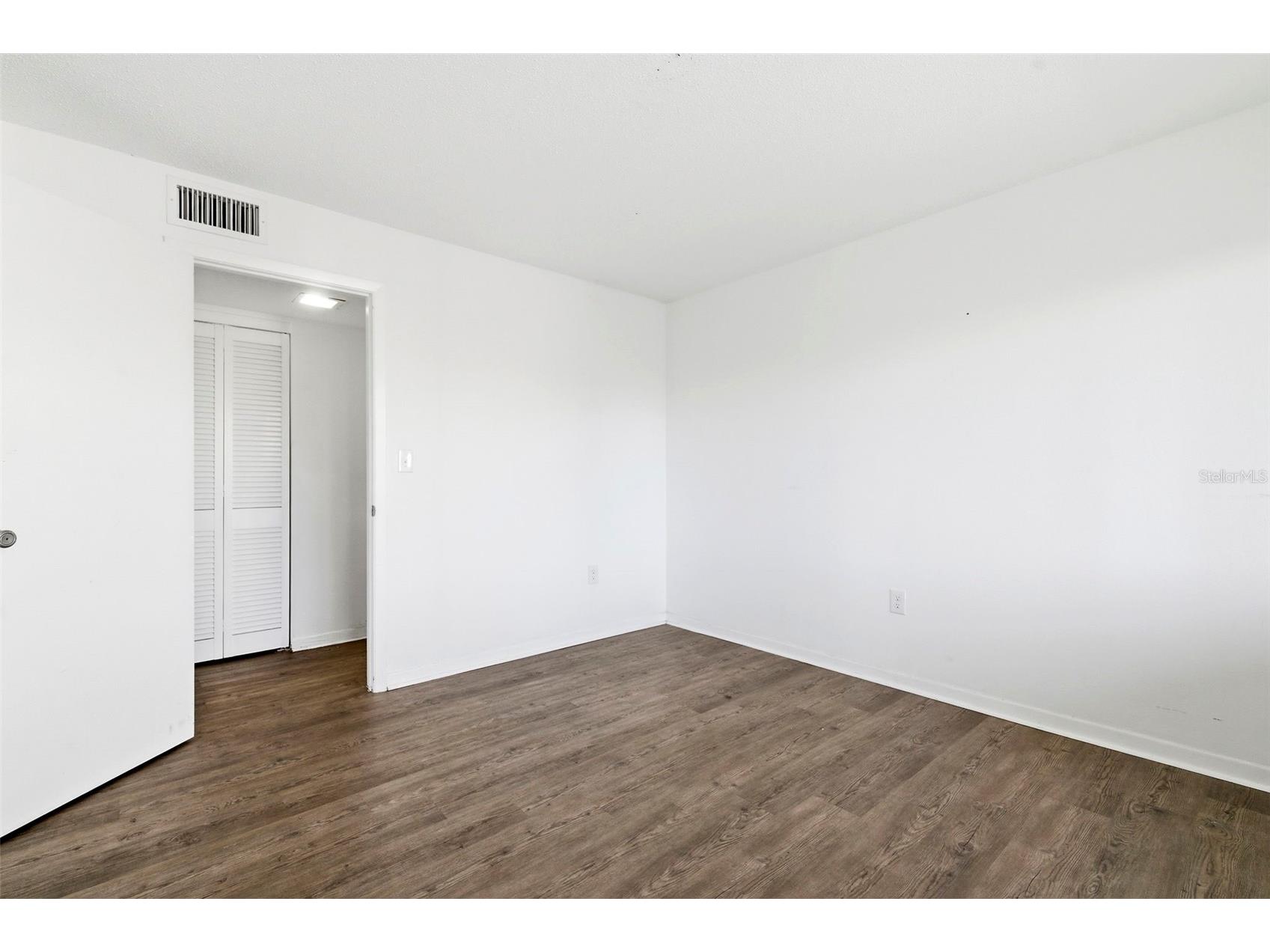 8950 Park Boulevard #201 Seminole FL 33777 TB8500641 image29