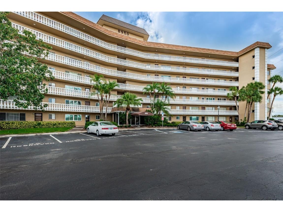 8950 Park Boulevard #206 Seminole FL 33777 TB8439127 image2