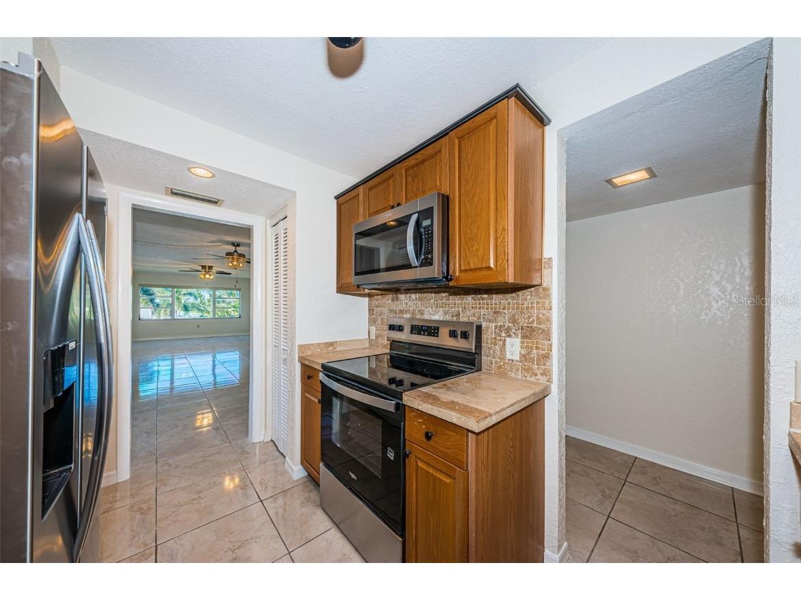 8950 Park Boulevard #206 Seminole FL 33777 TB8439127 image24