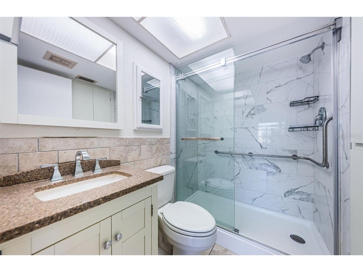 8950 Park Boulevard #206 Seminole FL 33777 TB8439127 image29