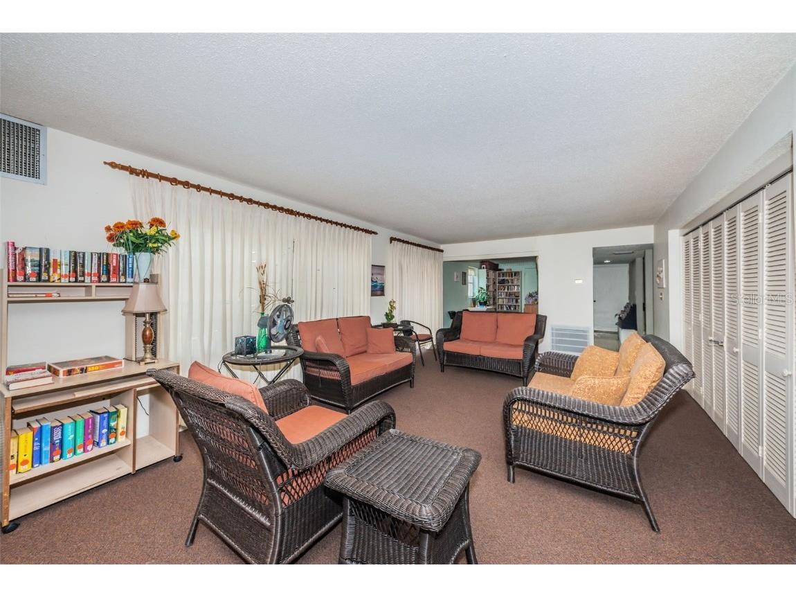 8950 Park Boulevard #206 Seminole FL 33777 TB8439127 image47