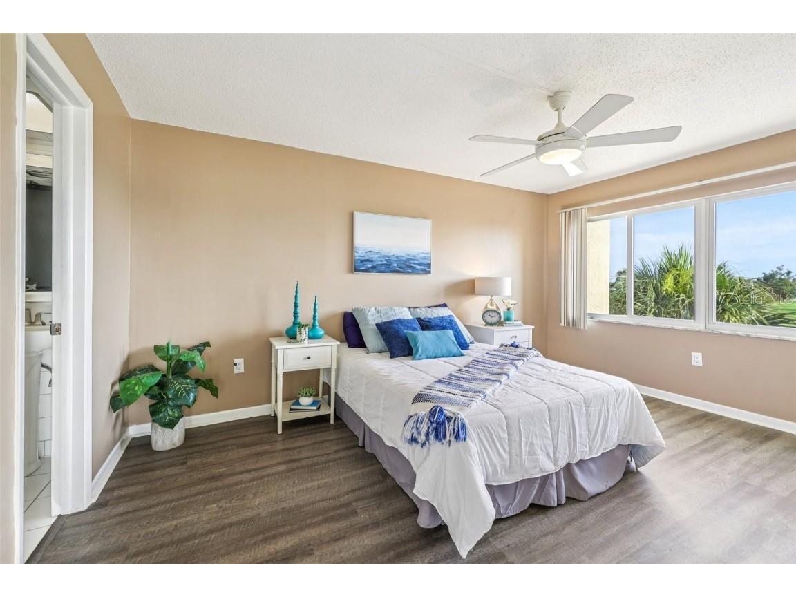 8950 Park Boulevard #405 Seminole FL 33777 TB8406749 image28