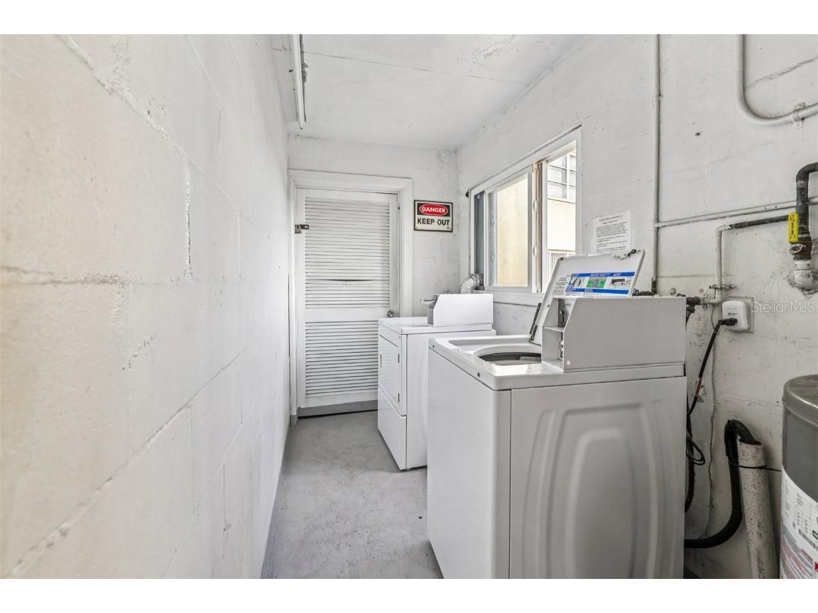 8950 Park Boulevard #405 Seminole FL 33777 TB8406749 image38