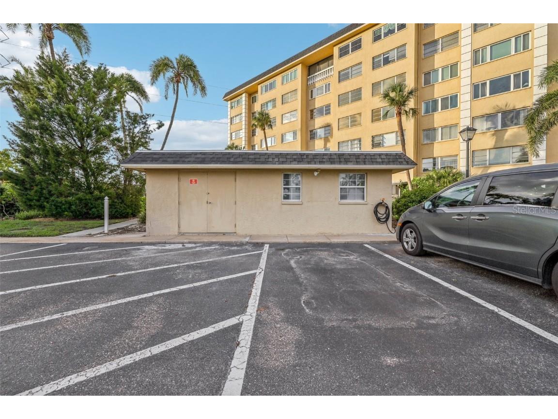 8950 Park Boulevard #405 Seminole FL 33777 TB8406749 image47