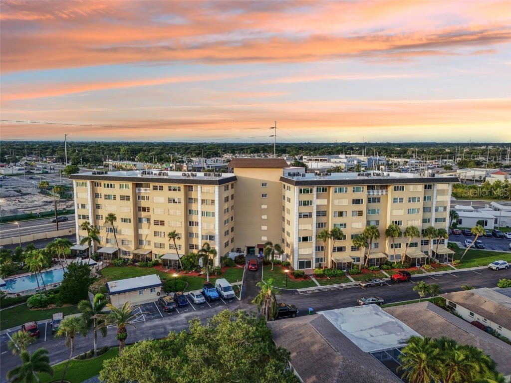 8950 Park Boulevard #405 Seminole FL 33777 TB8406749 image58