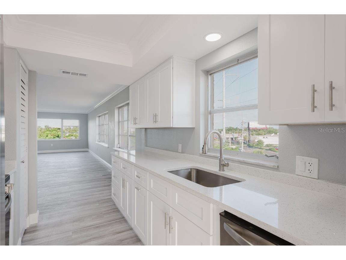 8950 Park Boulevard #410 Seminole FL 33777 TB8408422 image11