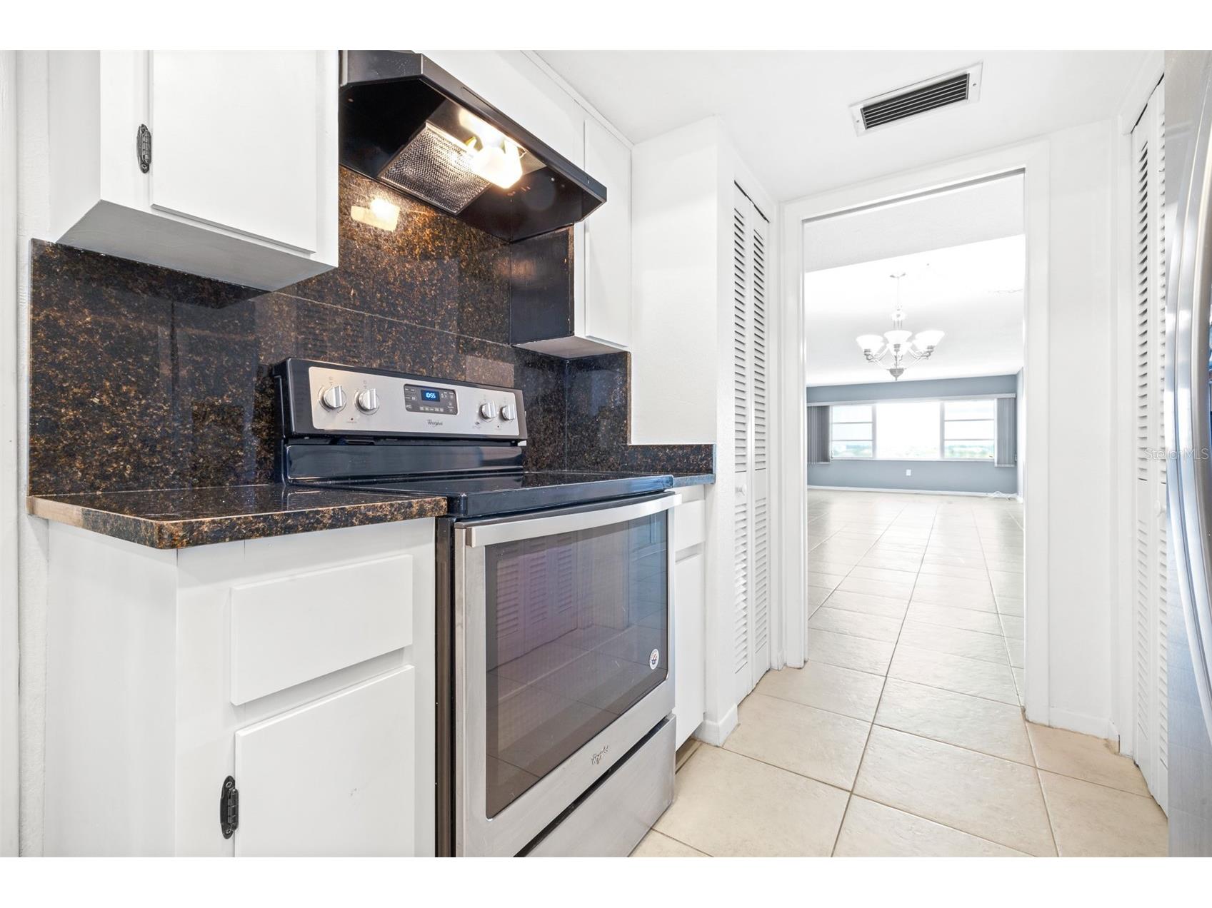 8950 Park Boulevard #609 Seminole FL 33777 TB8503340 image45